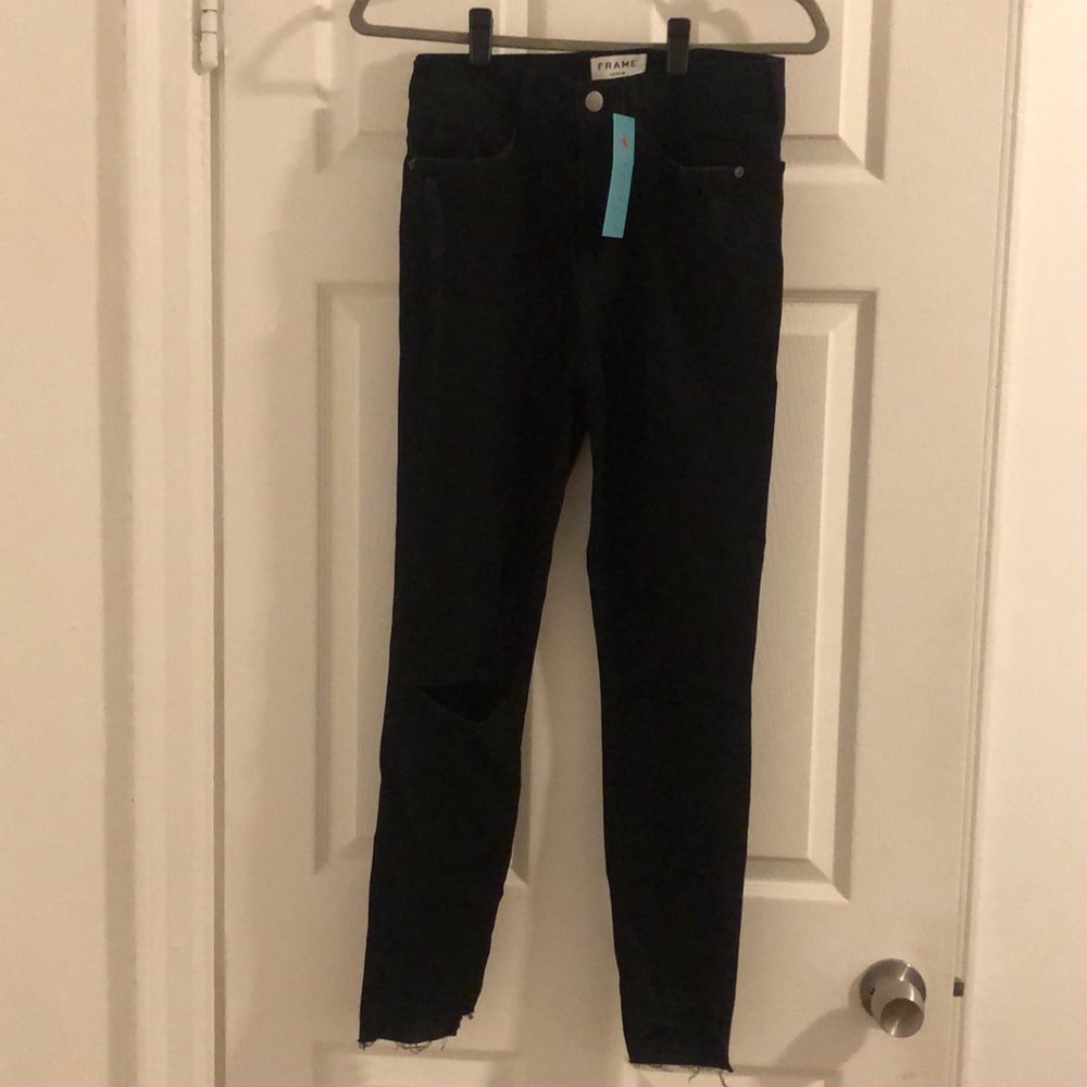 Frame Le High Skinny with Knee Cut Outs